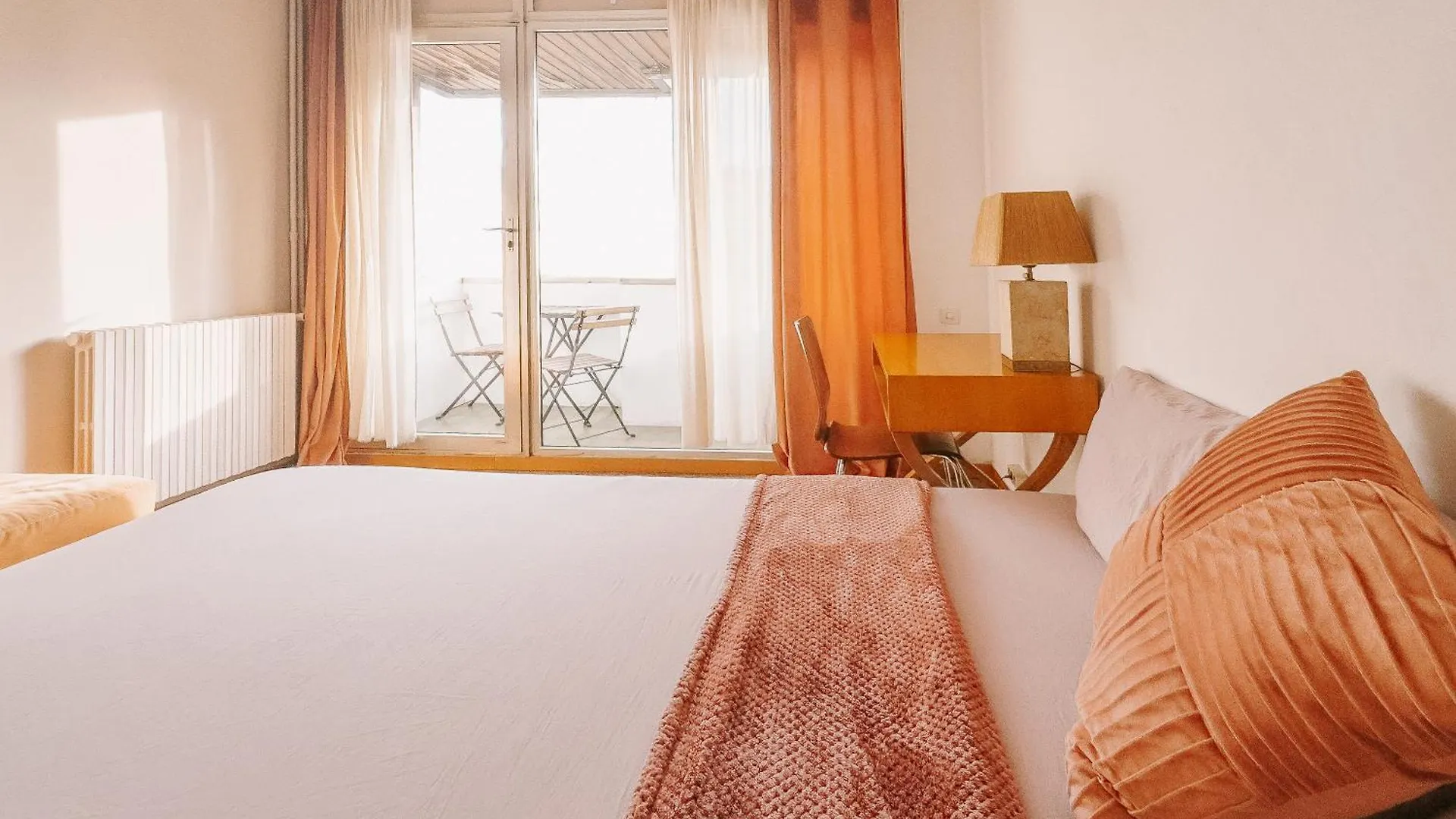 Lovely Room In Gracia Barcelona 0*,  Španělsko